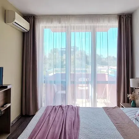 Tarsis Private Studio * Sunny Beach